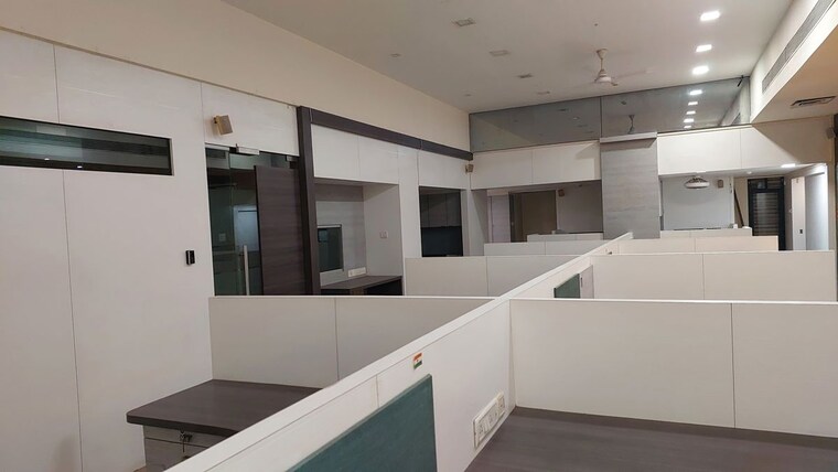 Team Area, neminath-orion-business-park Commercial Office Space 3044 Sq.Ft. In Kapur Bawdi Thane 10415729