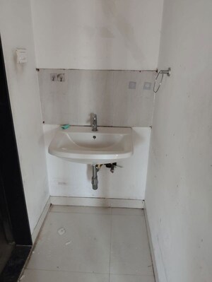 Bathroom in 2 BHK Apartment at Aeromall, Viman Nagar – for Rent