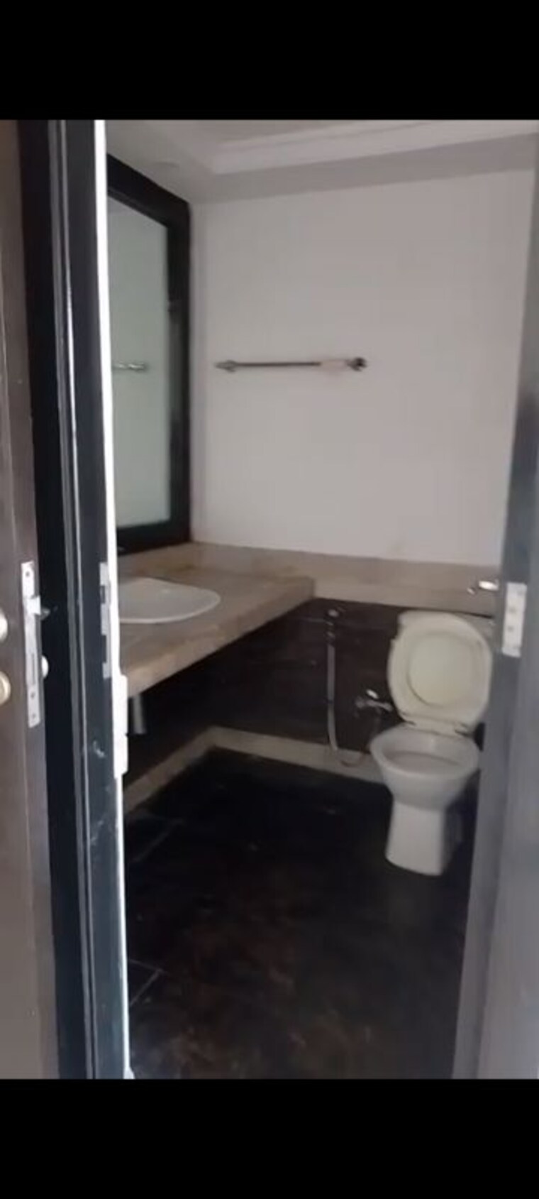 Bathroom, hiranandani-meadows 4 Bedroom 2650 Sq.Ft. Apartment In Manpada Thane 10415774