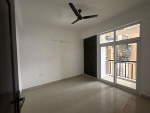 Room in 3 BHK Apartment at Amrapali Zodiac, Sector 120 – for Sale