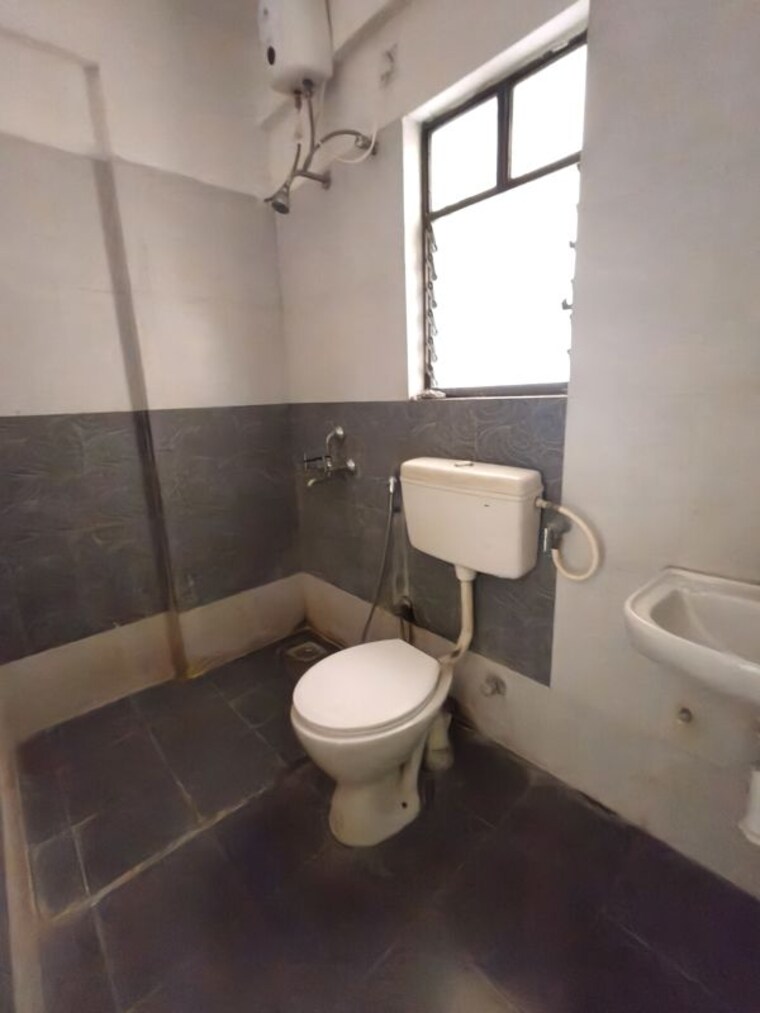 Bathroom, kolte-patil-margosa-heights 2 Bedroom 1100 Sq.Ft. Apartment In Mohammadwadi Pune 10413381