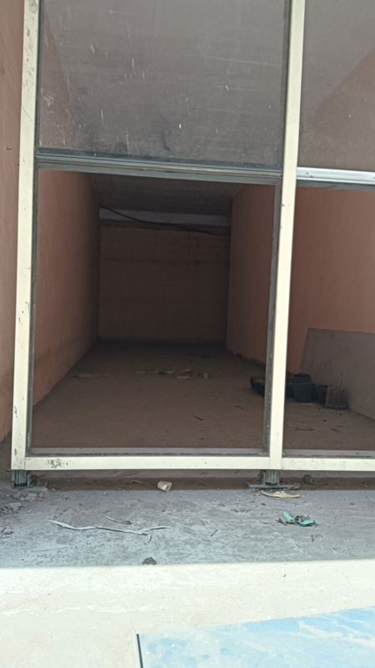 Balcony, jubilee hills Commercial Shop 500 Sq.Ft. In Jubilee Hills Hyderabad 10415791