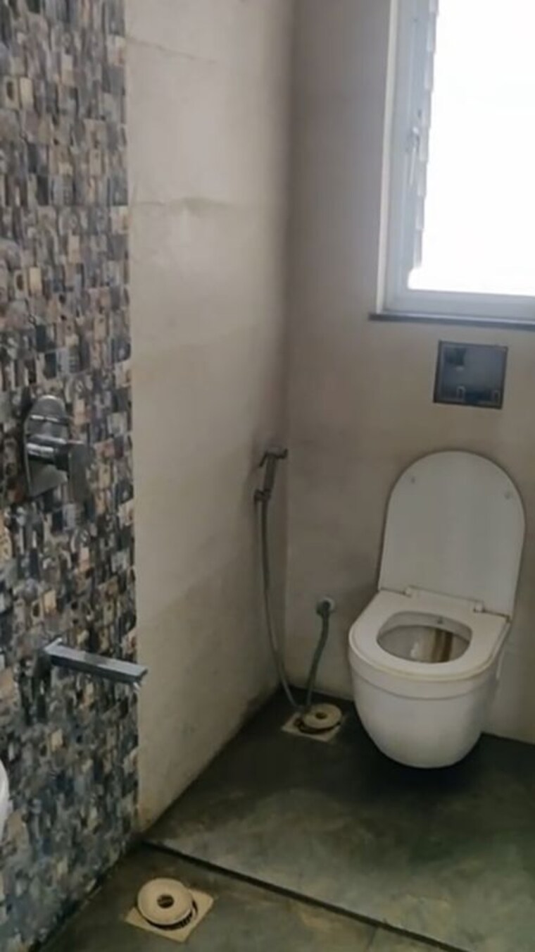 Bathroom, remonesa-the-vue 2 Bedroom 1050 Sq.Ft. Apartment In Kondhwa Pune 10415796