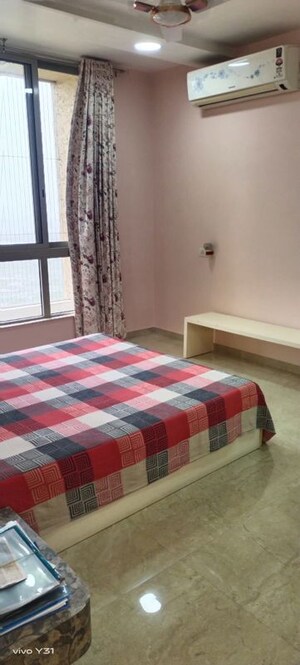 Bedroom in 3.5 BHK Apartment at Hiranandani Cardinal, Ghodbunder Road – for Rent