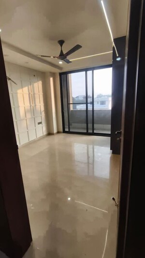 Room in 3 BHK Apartment at Sector 2 – for Sale