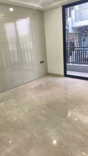 Room in 3 BHK Apartment at Sector 2 – for Sale