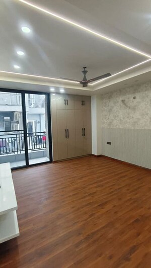 Room in 3 BHK Apartment at Sector 2 – for Sale