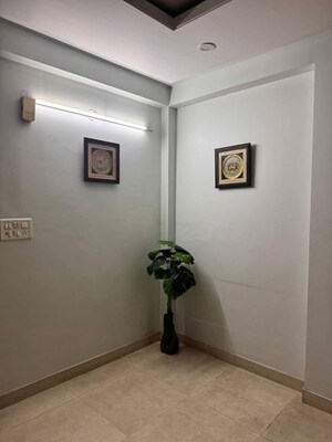 Room in 1 BHK Apartment at Ozone Metrozone AG Tower, Anna Nagar Western Extn – for Rent