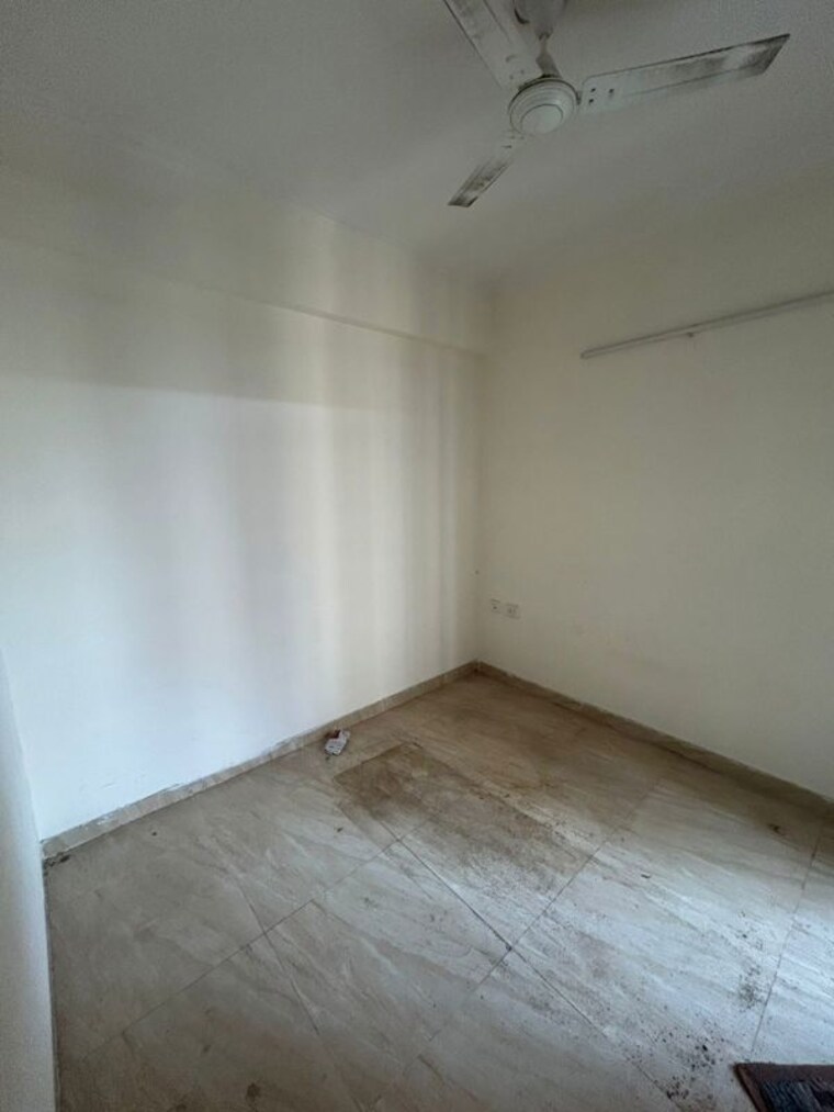 Room, gaur-city-2-14th-avenue 2 Bedroom 955 Sq.Ft. Apartment In Sector 16c Greater Noida Greater Noida 10415851