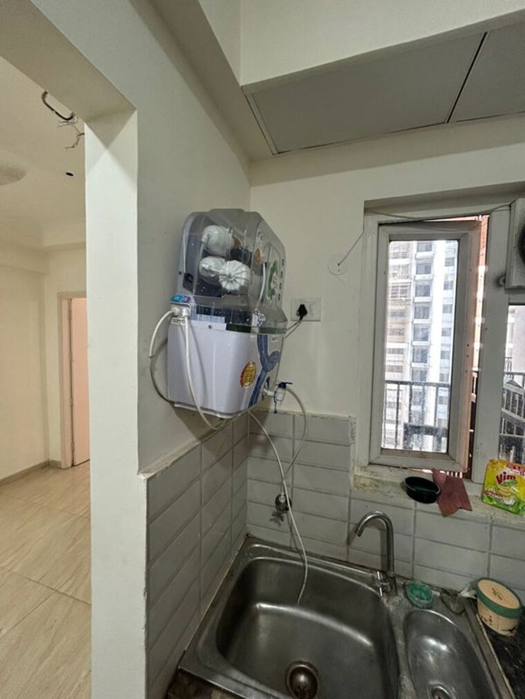 Bathroom, gaur-city-2-14th-avenue 2 Bedroom 955 Sq.Ft. Apartment In Sector 16c Greater Noida Greater Noida 10415851