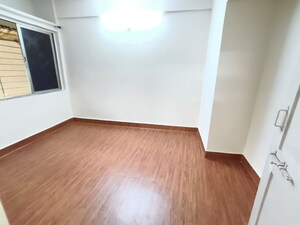 Room in 1 BHK Apartment at Shalmali Cooperative Housing Society, Vasant Vihar – for Rent