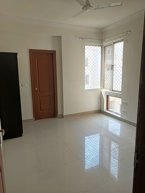 3.5 BHK + Extra Room Apartment For Sale in AWHO Vijay Vihar