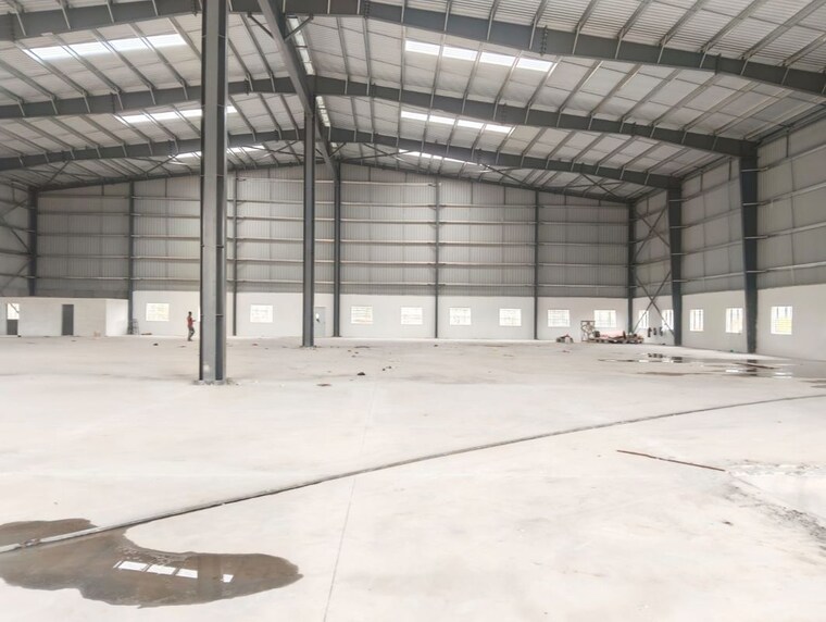 Room, devanahalli Commercial Warehouse 25500 Sq.Ft. In Devanahalli Bangalore 10415924