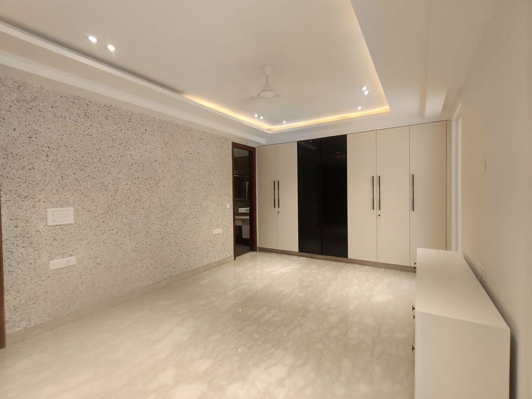 4 BHK Apartment For Sale in Janakpuri