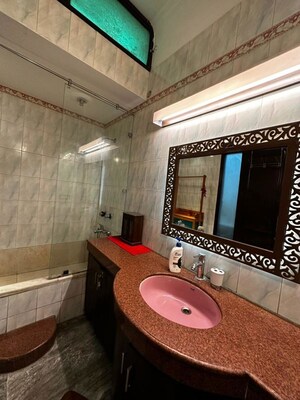 4 BHK Builder Floor – Exterior View View at Dlf Phase I - for Rent