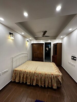 Bedroom in 4 BHK Builder Floor at Dlf Phase I – for Rent