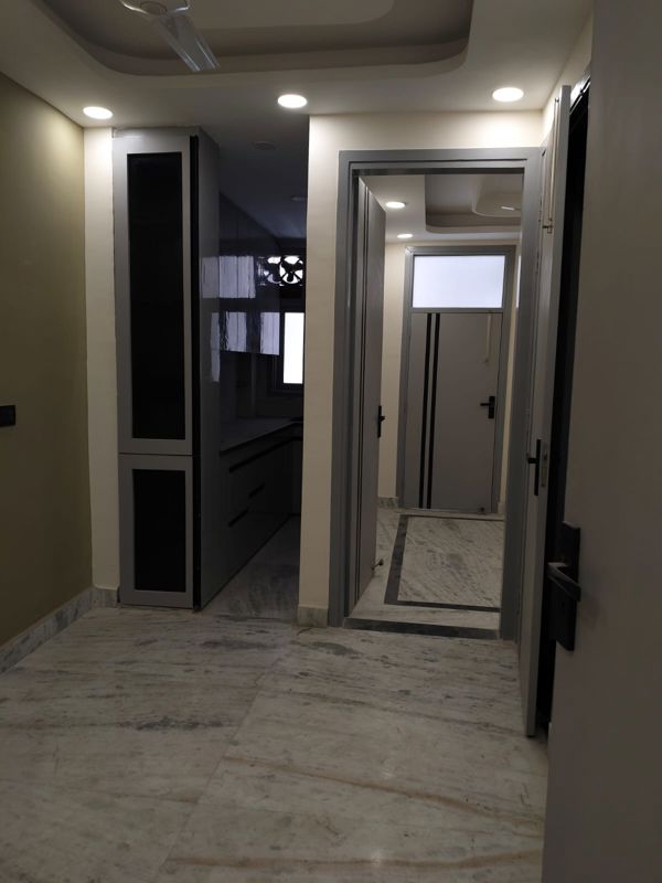 2 BHK + Pooja Room Builder Floor For Rent in Govindpuri