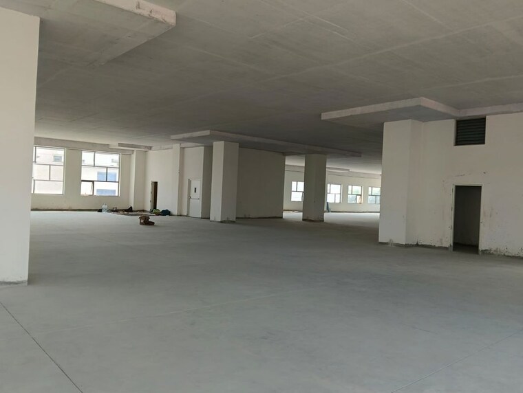  Parking, devanahalli Commercial Warehouse 49000 Sq.Ft. In Devanahalli Bangalore 10415983
