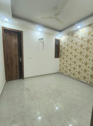 Room in 2 BHK Builder Floor at Govindpuri – for Rent