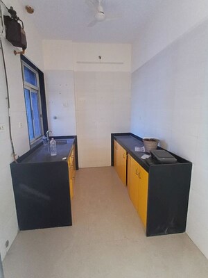 1.5 BHK Apartment For Rent in Sheth Fiona, Pokhran Road No Two
