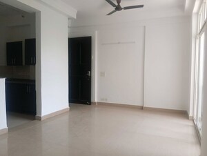 Room in 2 BHK Apartment at Amrapali Platinum, Sector 119 – for Sale