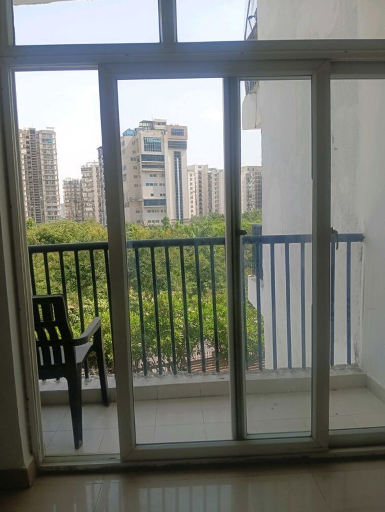 undefined, amrapali-platinum 2 Bedroom 1000 Sq.Ft. Apartment In Sector 119 Noida 10415926