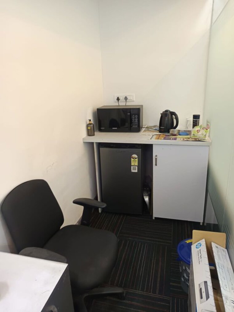 undefined, sector 1 Commercial Office Space 1700 Sq.Ft. In Sector 1 Noida 10416088