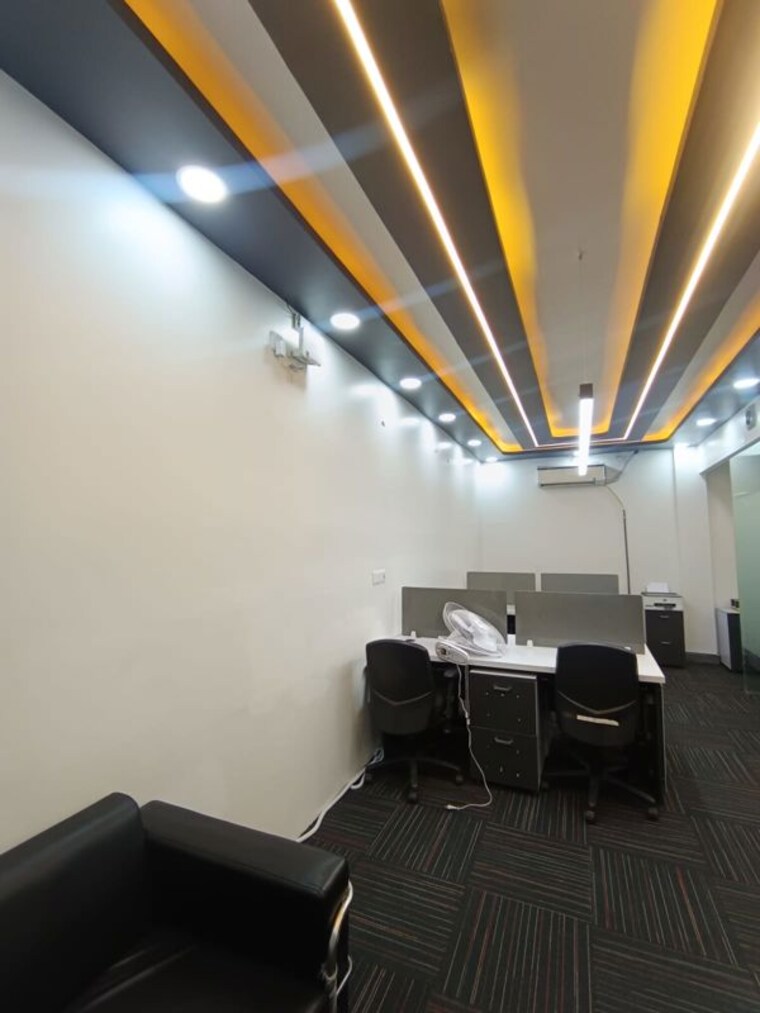 Team Area, sector 1 Commercial Office Space 1700 Sq.Ft. In Sector 1 Noida 10416088
