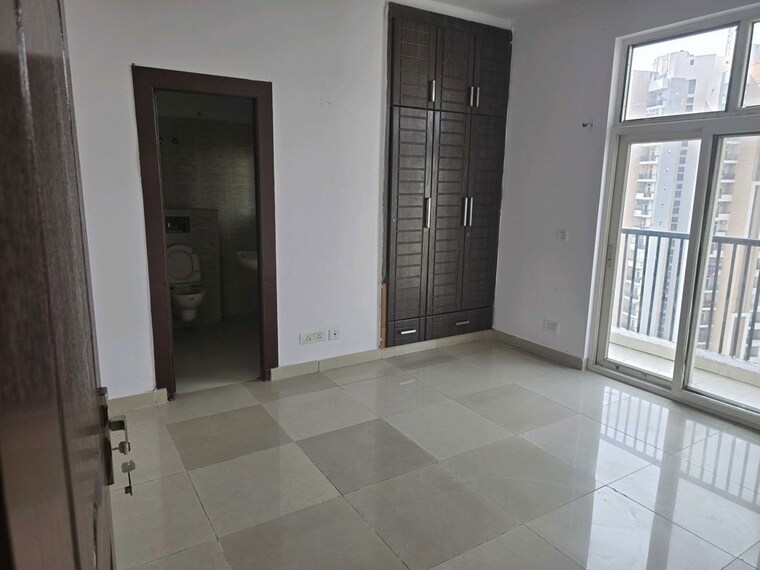 Room, amrapali-platinum 3 Bedroom 1325 Sq.Ft. Apartment In Sector 119 Noida 10416100
