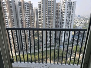 3 BHK Apartment – Exterior View View at Amrapali Platinum, Sector 119 - for Sale