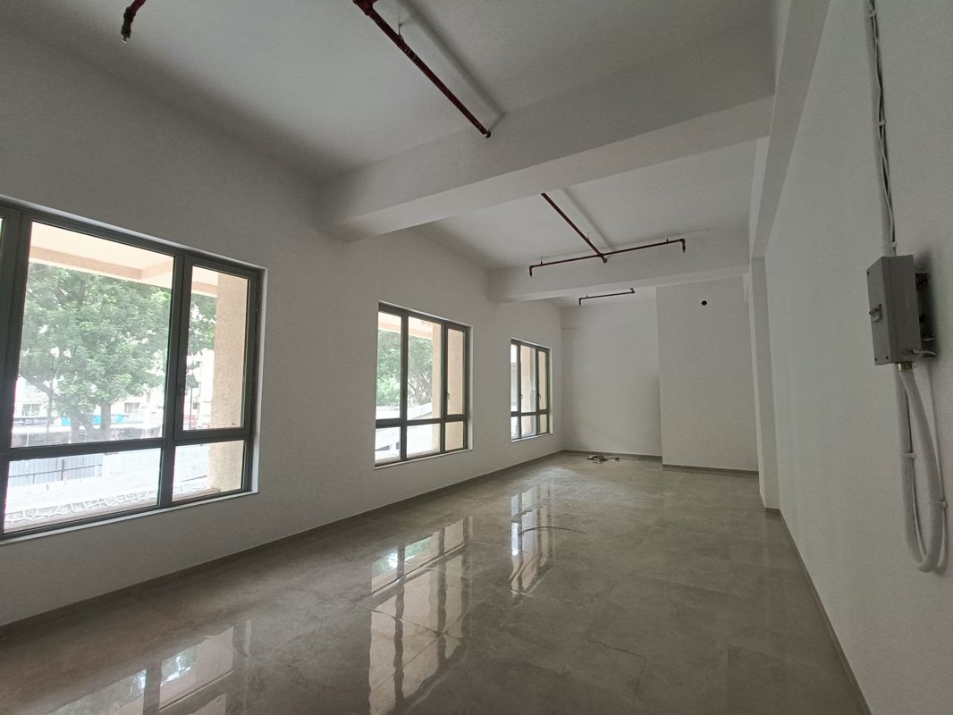 Office Space For Sale in Hiranandani Estate