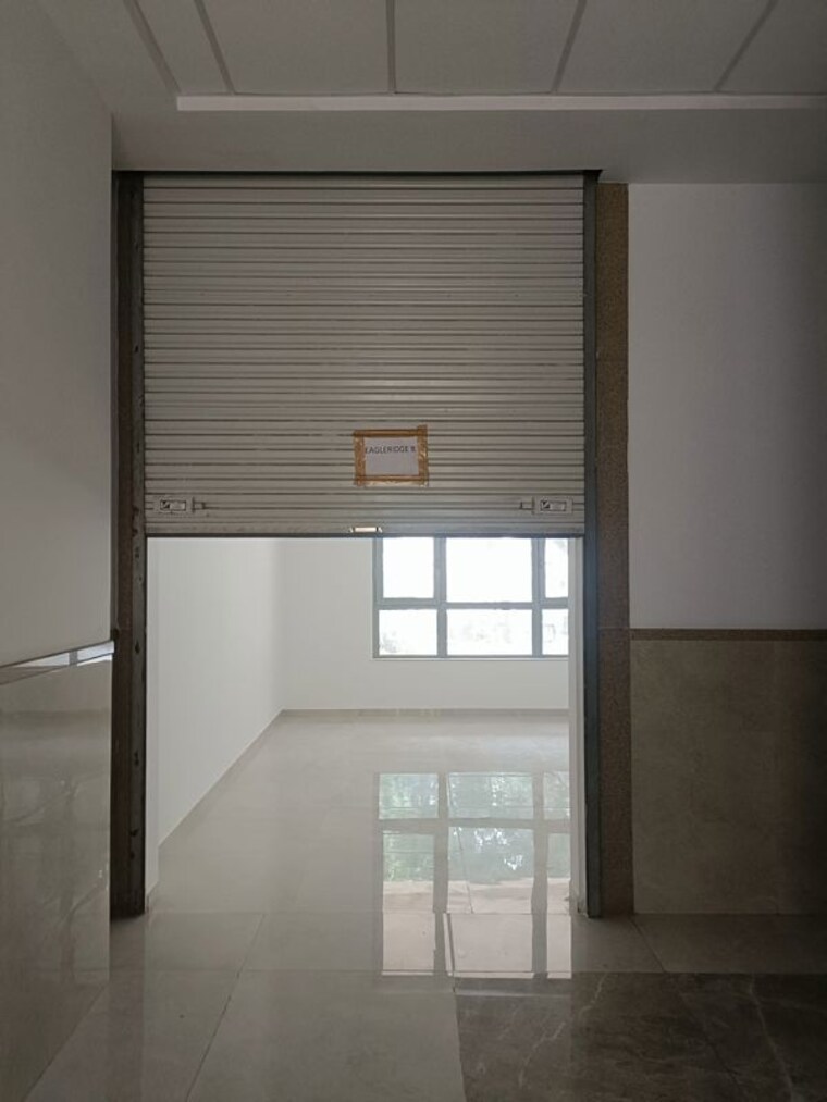 Team Area, hiranandani-estate Commercial Office Space 610 Sq.Ft. In Ghodbunder Road Thane 10416127