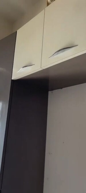 Furnished Amenities in 2 BHK Apartment at Mahim – for Rent