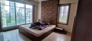 Bedroom in 2.5 BHK Apartment at Pali Hill – for Rent