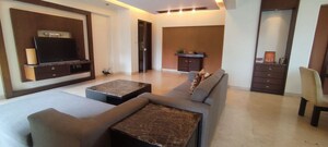 Living Room in 2.5 BHK Apartment at Pali Hill – for Rent