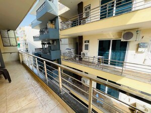 Balcony in 1 BHK Builder Floor at Ardee City, Sector 52 – for Rent