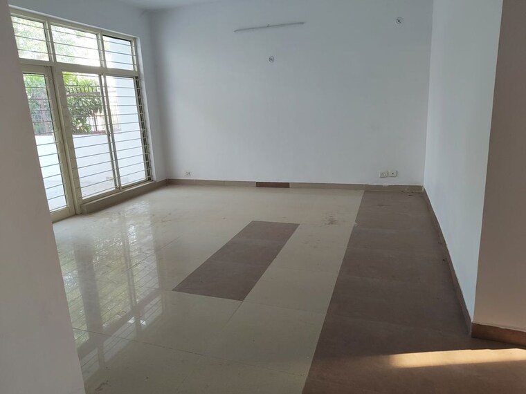 Room, maulviganj 2 Bedroom 1800 Sq.Ft. Villa In Maulviganj Lucknow 10416217