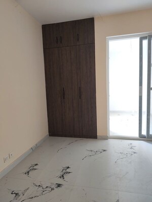 Room in 2 BHK Villa at Maulviganj – for Rent