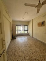 2 BHK 700 Sq.Ft. Apartment in Mahim West
