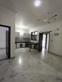 2 BHK Builder Floor For Rent in Sector 31
