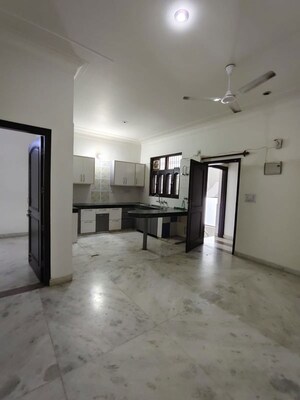 2 BHK Builder Floor For Rent in Sector 31