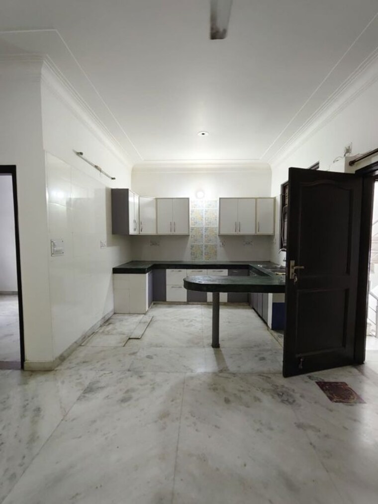 Kitchen, sector 31 2 Bedroom 1420 Sq.Ft. Builder Floor In Sector 31 Gurgaon 10416241