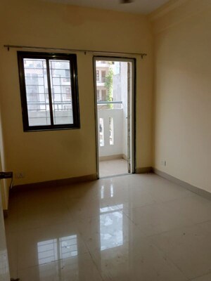Room in 1 BHK Apartment at Dwarka – for Rent