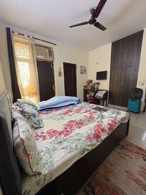 Bedroom in 3 BHK Villa at Sector 23 – for Rent