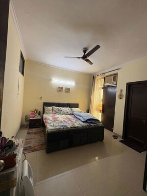 Bedroom in 3 BHK Villa at Sector 23 – for Rent