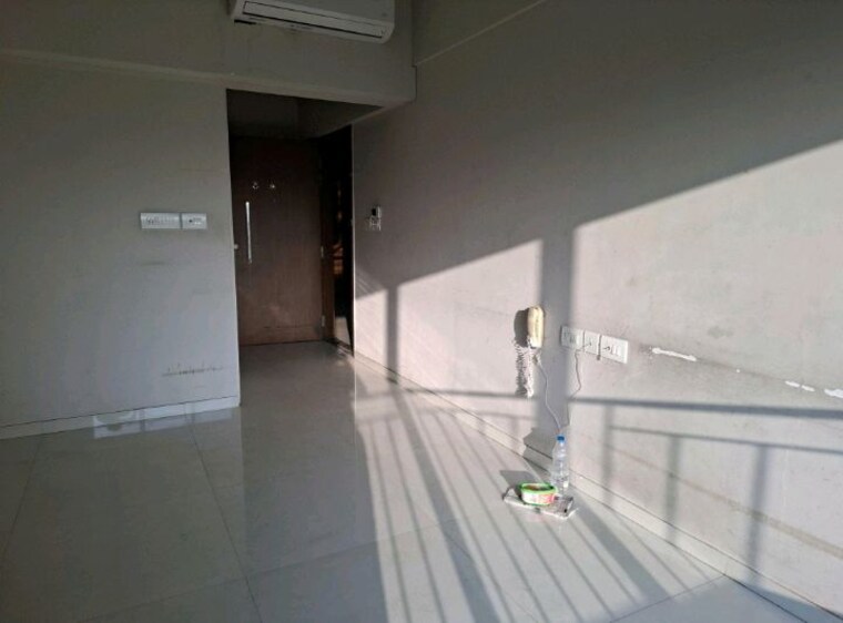 Bathroom, rustomjee-urbania-atelier 2 Bedroom 590 Sq.Ft. Apartment In Thane West Thane 10416279