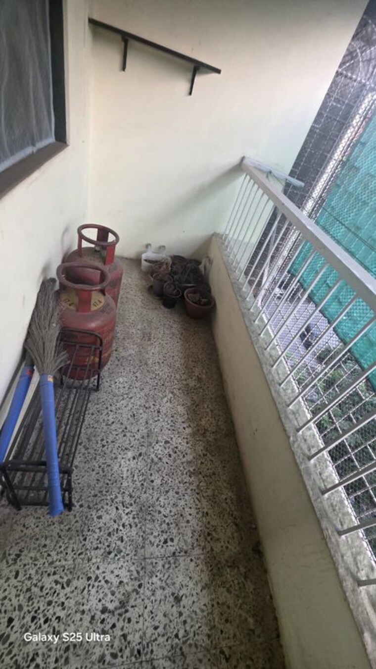 Balcony, krishnalaya-chs 2 Bedroom 665 Sq.Ft. Apartment In Vrindavan Society Thane 10416308
