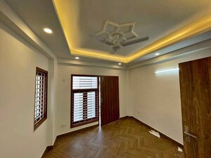 Room in 1 BHK Builder Floor at Malviya Nagar – for Rent
