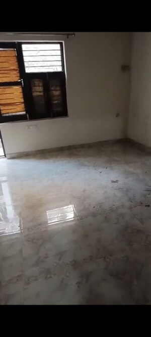 Room in 1 RK Builder Floor at Indira Colony – for Rent