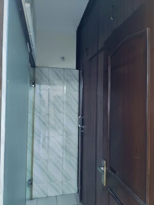 Bathroom in 3.5 BHK Villa at Sector 71 – for Rent